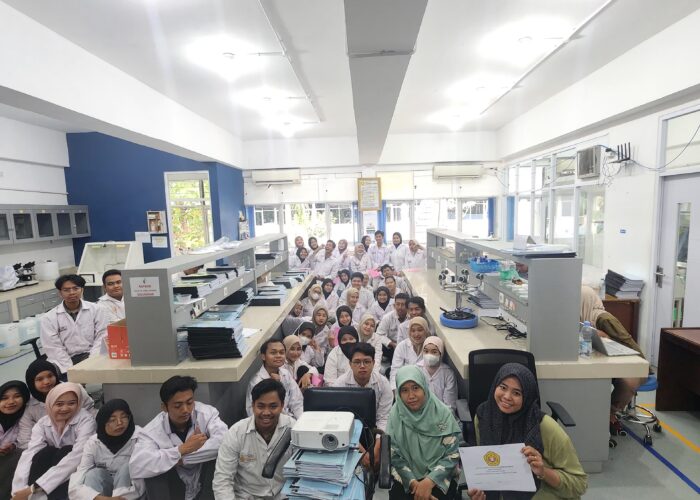 Program Pengelolaan Limbah Sementara di Laboratorium Pendidikan dan Penelitian